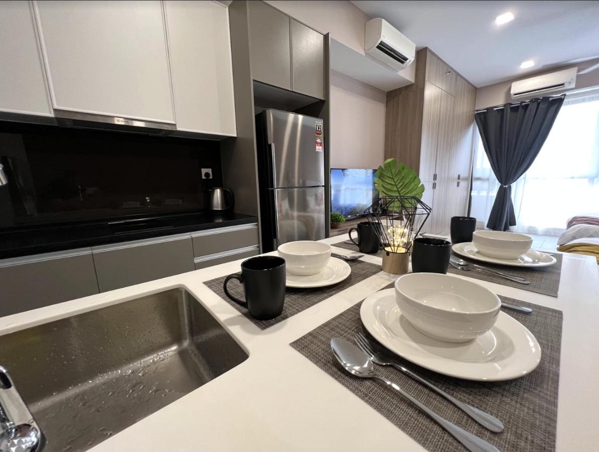 Free Parking # 2 Bed Family Bellsuite - Sepang Klia Kota Warisan Exterior photo
