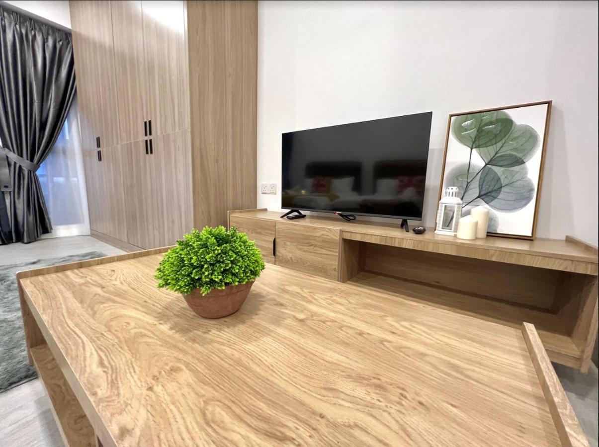 Free Parking # 2 Bed Family Bellsuite - Sepang Klia Kota Warisan Exterior photo