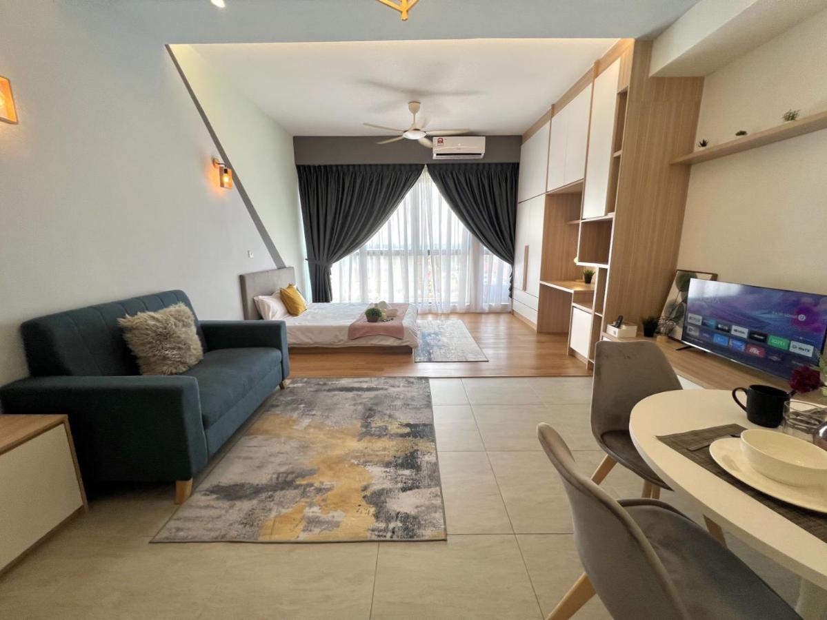 Free Parking # 2 Bed Family Bellsuite - Sepang Klia Kota Warisan Exterior photo