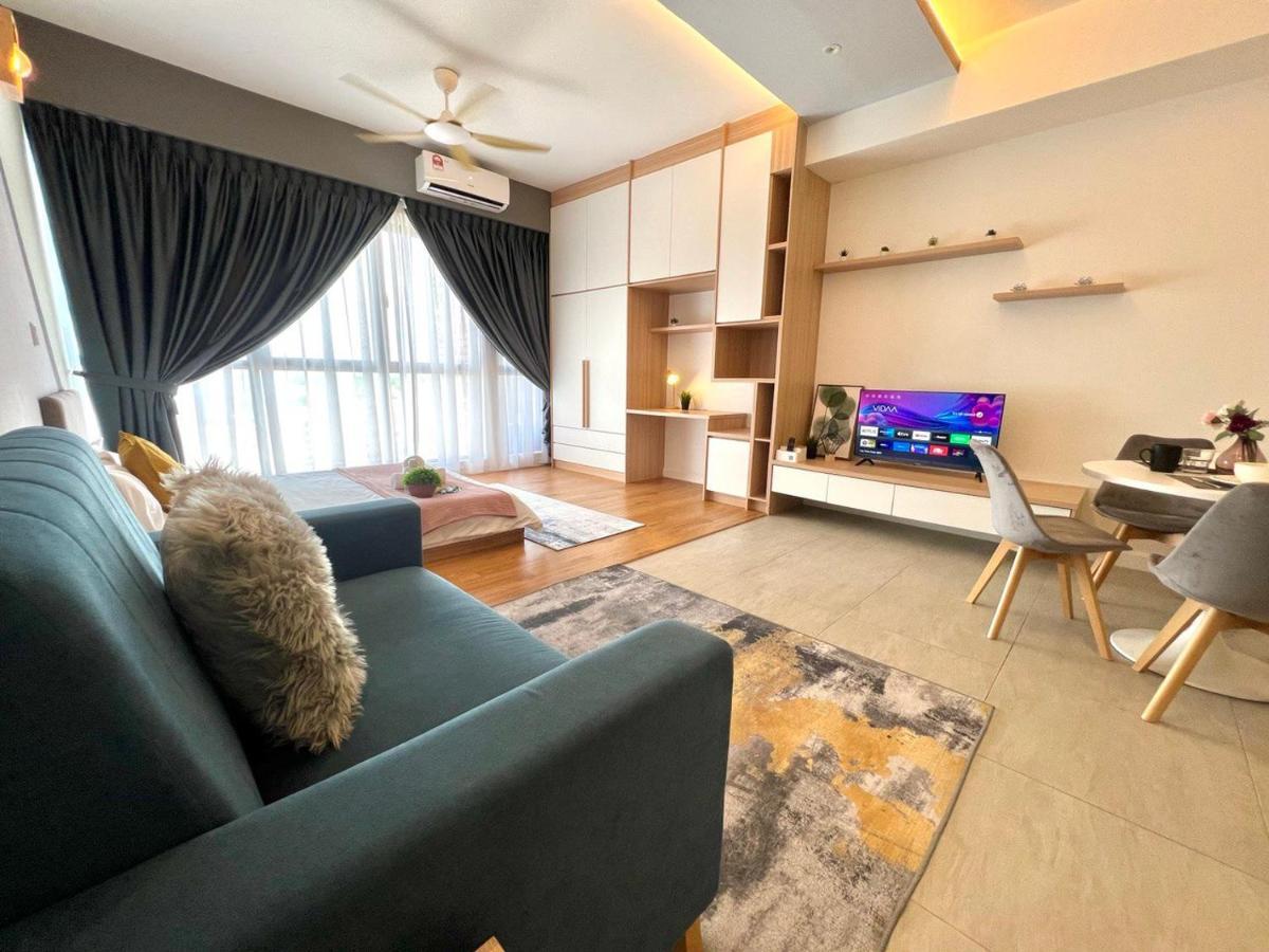 Free Parking # 2 Bed Family Bellsuite - Sepang Klia Kota Warisan Exterior photo