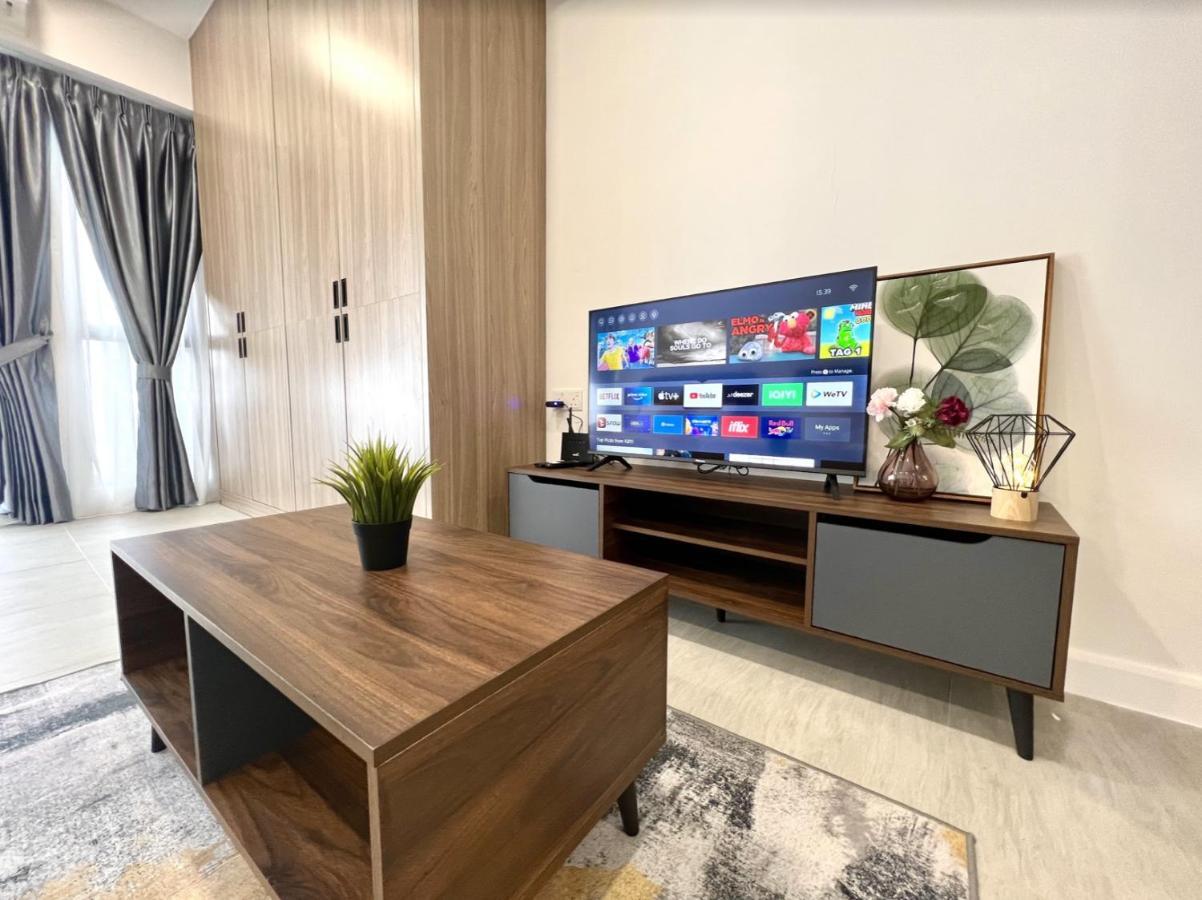 Free Parking # 2 Bed Family Bellsuite - Sepang Klia Kota Warisan Exterior photo